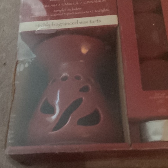 Red Simmer Pot Sampler - Picture 5 of 6